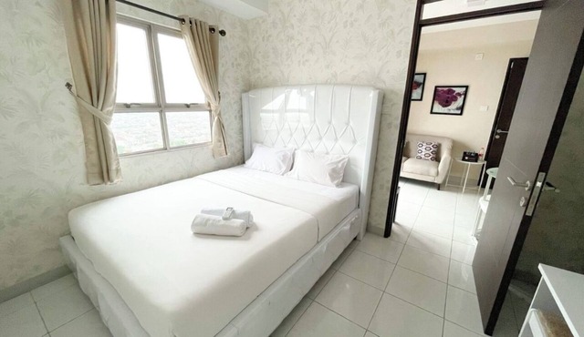 OYO 93940 Apartemen Mekarwangi Square By Lina