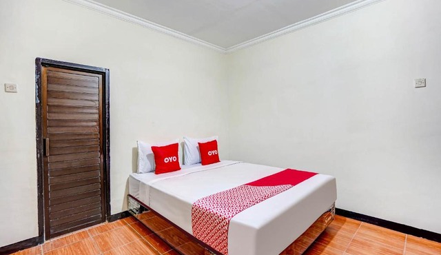 OYO Flagship 90899 Comfitel Siwalankerto AA6 in Wonokerto