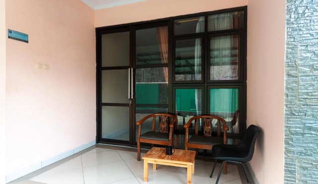 OYO Life 3162 Raihan Residence in Depok