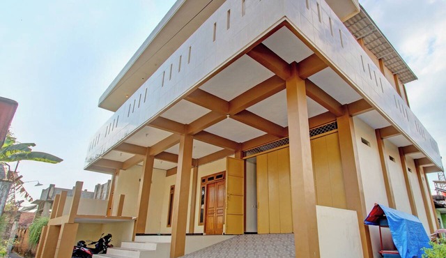 OYO Life 92812 Galih Kostel 2 Syariah