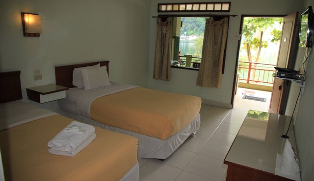 Pandu Lakeside Hotel Parapat - Toba Lake in Parapat