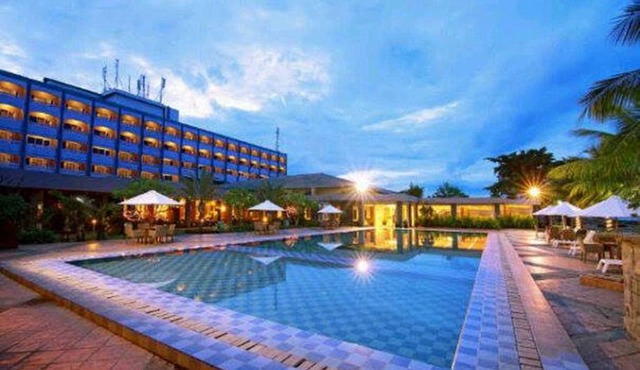 Pangeran Beach Hotel in Padang