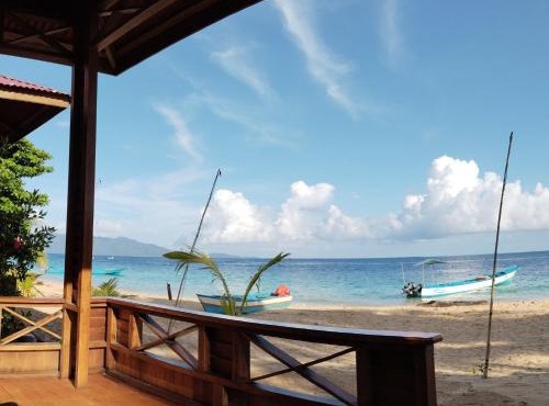 Pantai Naama Bungalow in Rozengain