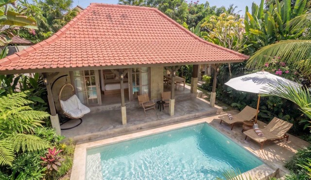 Peaceful Ubud's 1BR Lush Garden Pool Patio in Gianyar Regency