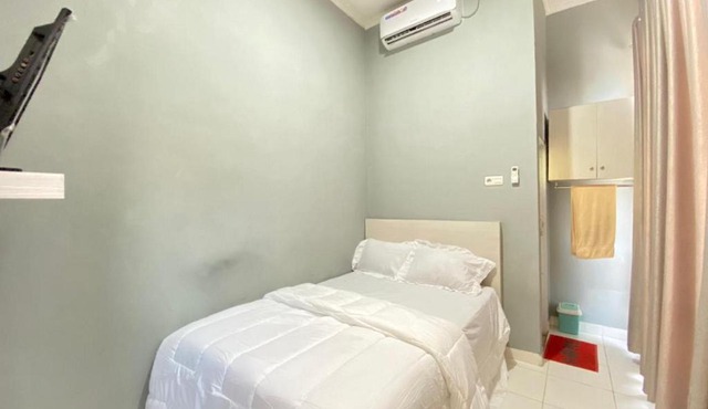Pelangi Guest House Palembang RedPartner in Talang Kelapa