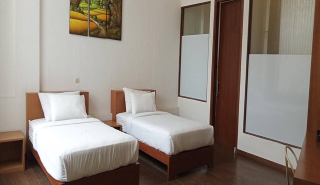 Pondokan Tjiburial Twin Suite
