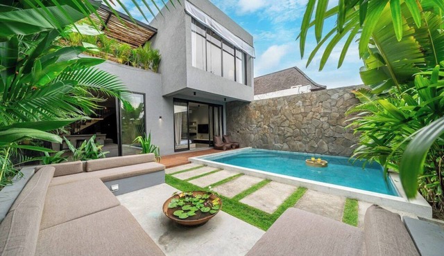 Predmet Padonan - Designer 3BR Villa w Pool, Rooftop Kitchen & Patio in Badung Regency