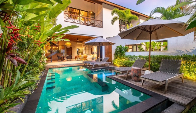 Private Pool Garden Views Two King Bedrooms in Canggu