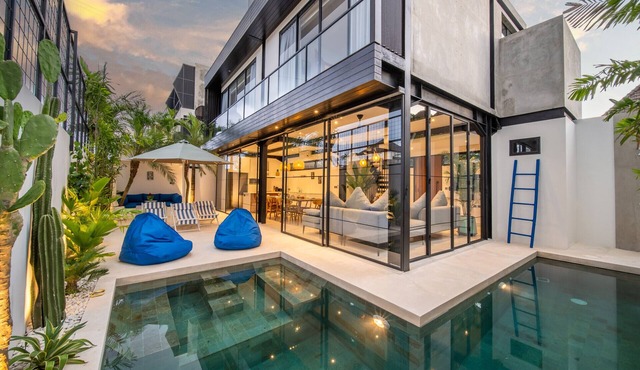 Private Pool | Glass-Walled Living | Bathtub Suite in Canggu
