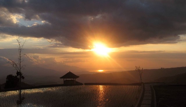 Puri Lumbung Cottages, Restaurant & Spa in Munduk