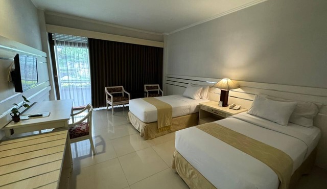 Queen Garden Hotel by Salak Hospitality