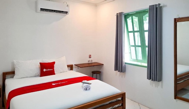 RedDoorz at Amala Heritage Bojonegoro in Padangan