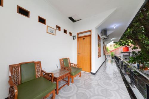 RedDoorz at Batutulis Bogor by House of M in Bogor