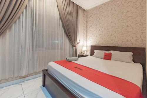 RedDoorz at Hotel Arwana Tugu Puncak in Campaka