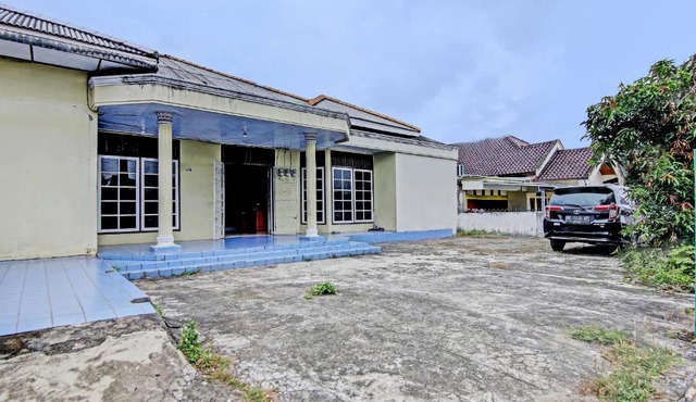 RedDoorz near Taman Polda Palembang in Palembang