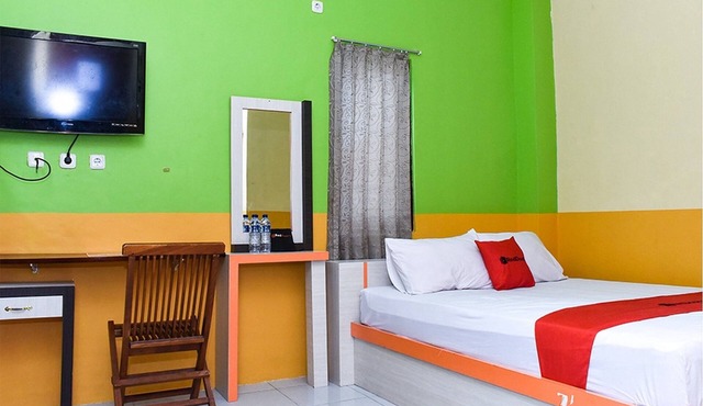 RedDoorz near Universitas Pattimura Ambon