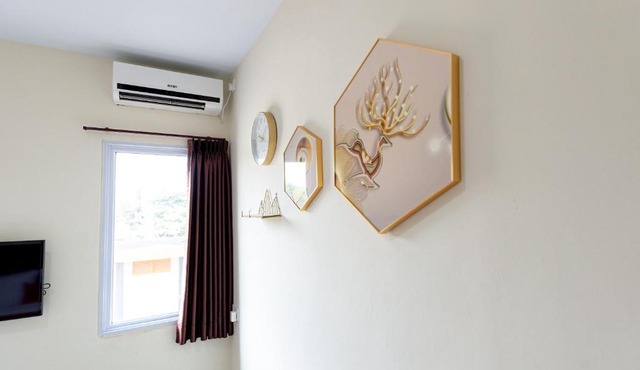 RedDoorz Plus at Komplek ABC Batu Aji Batam in Kubuk