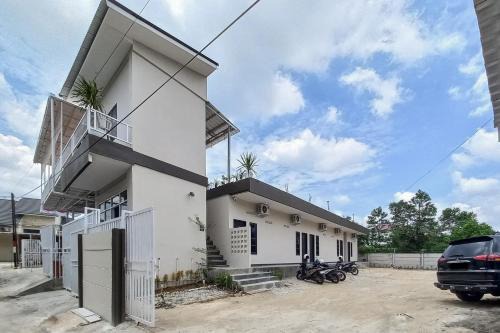 RedDoorz Plus Syariah at KAVA Living Pekanbaru