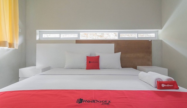 RedDoorz Resort Syariah @ Idelansia Homestay Ciater in Ciater