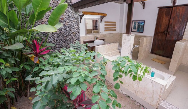 Rinjani Lodge in Bayan