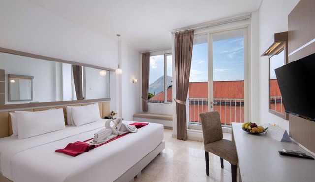 Royal Hotel and Villa Trawas