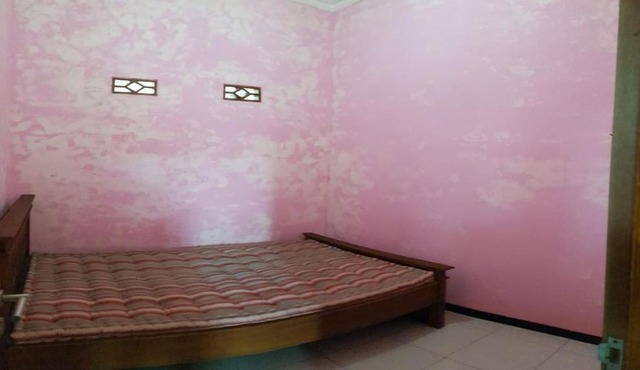 Rumah Kos Qia Syariah in Pasuruan