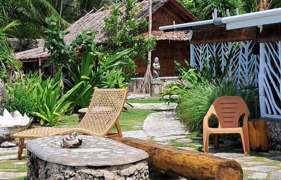 Rumah Tua Beachfront Heritage House at MANOA in Letman