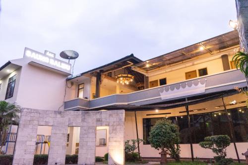 Saung Balibu Hotel
