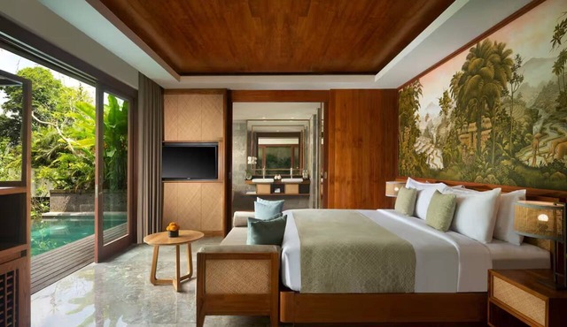 Secluded Ubud Pool Villa with Jungle Views, Private Pool & Outdoor Lounge in Kabupaten Gianyar