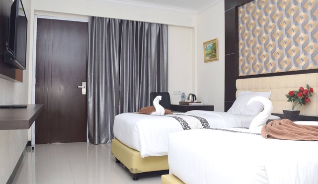 Sindoro Hotel Cilacap by Conary