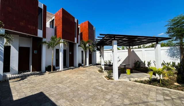 Studio with Office Room Near La Brissa Beach at Tyaga Villa in Cemagi