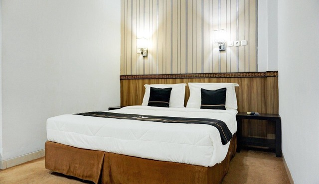 Stylish DBL Suite Escape W/Free WiFi and Parking