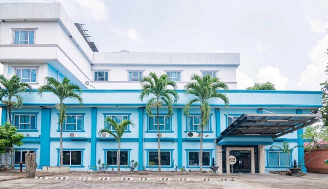 Stylish Twin Suite Escape W/Free WiFi and Parking in Pekanbaru