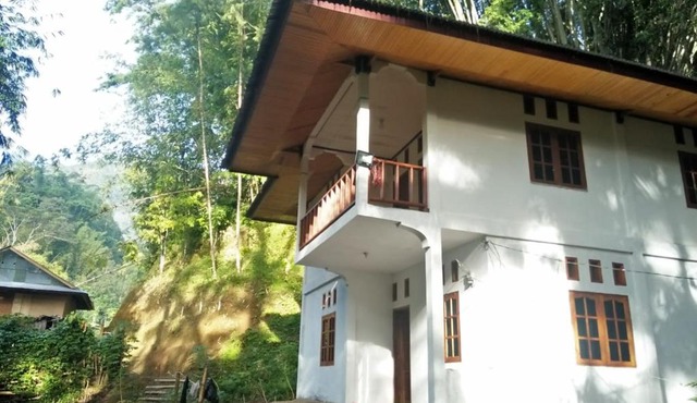 Sugi House Toraja - Villa Penginapan Sewa Harian in Rantepao