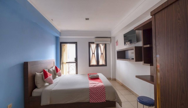 Super OYO 3747 Comfort Residence in Jakarta