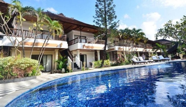 The room for 2 persons, walking distance to the Beach Dx in Seminyak