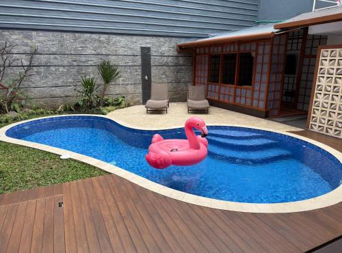 The Sakura House, with Swimming Pool, 9ft Billiard Table, near Paskal 23 Shopping Mall