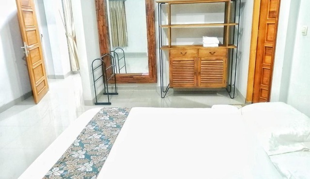 Tiray Homestay Syariah Yogyakarta Mitra RedDoorz