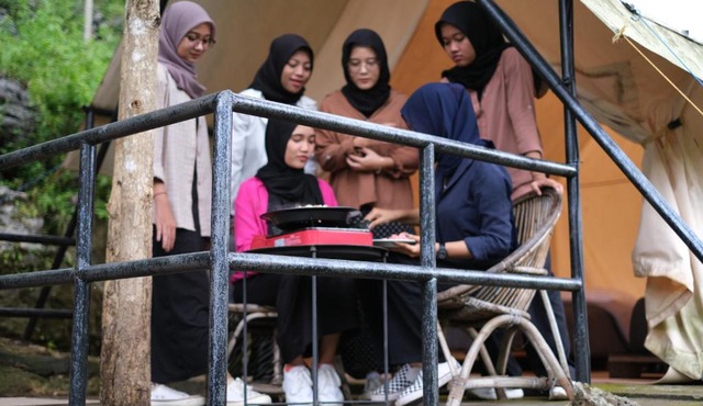 TJUNGKUP Glamping & Resto in Karangwetan