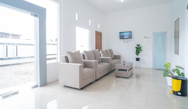 Urbanview Hotel Sky Batu Malang by RedDoorz