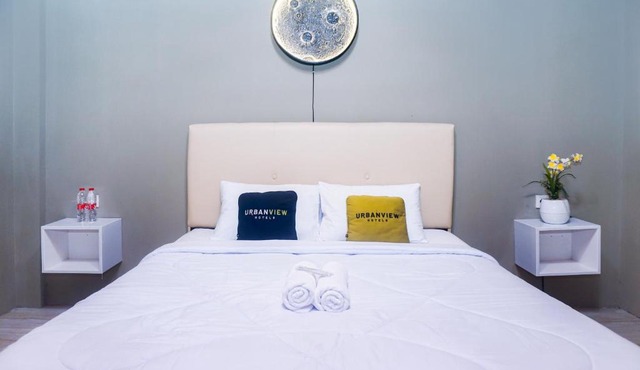 Urbanview Lunar Hotel near Gor Satria Purwokerto in Purwokerto