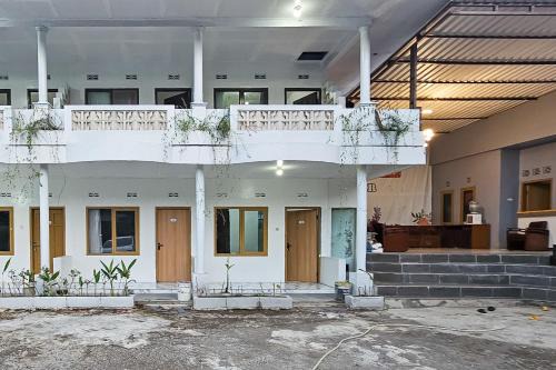 Urbanview Orchid Guest House in Ciater