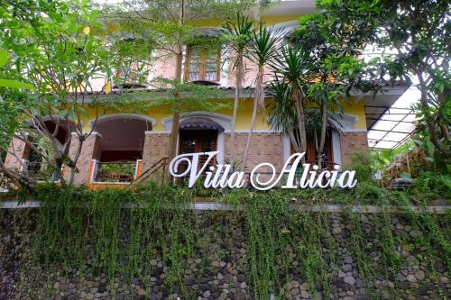Villa Alicia - Pavillion Lily