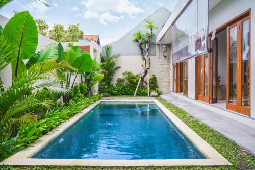 Villa Della Rocca - Just Built 2BDR, Trendy Area in Canggu
