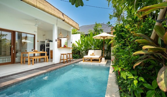 Villa Isla - Stylish 1BR Private Pool Villa in Nyanyi in Tanah Lot