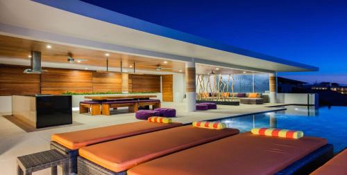 Villa Muse Seminyak - 500 meters from beach in Seminyak