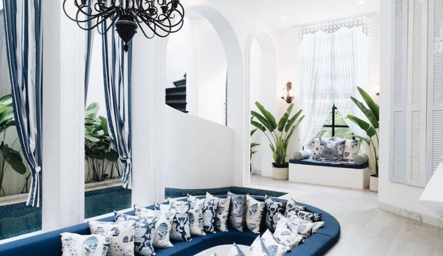 Villa Muzo with Private Pool in Seminyak near W- Great location
