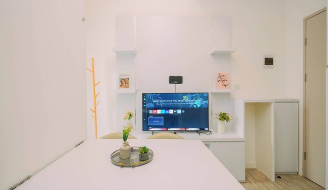 Warm Minimalist 2Br At Apartment Tokyo Riverside Pik 2 in Jakarta