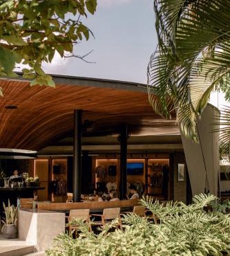 Wave House Boutique Surf Retreat - Adults Only