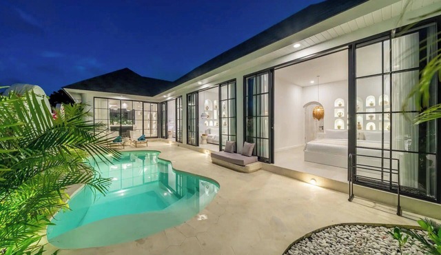White Shell Villa 1
